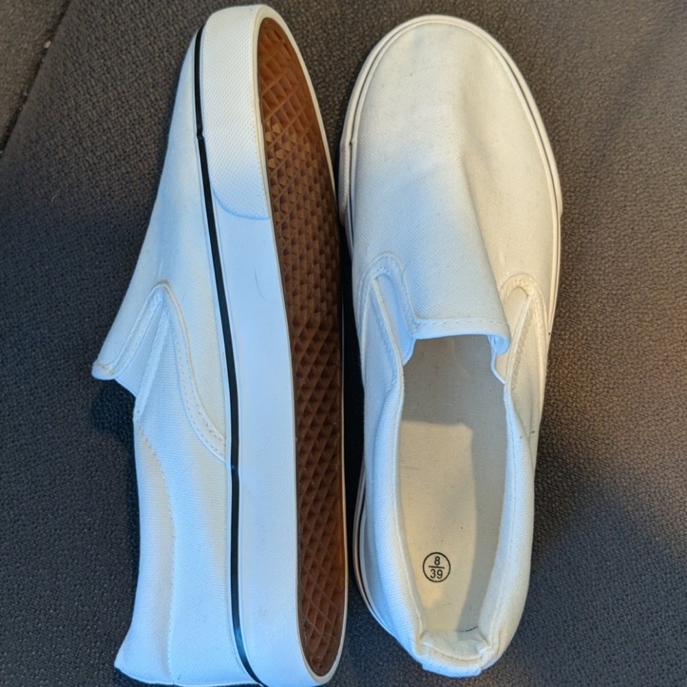 Women's canvas slip-on shoes